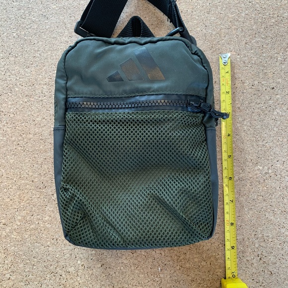 Adidas small cross body nylon bag. - Picture 2 of 7